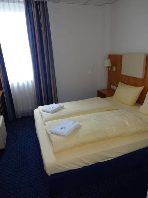 Euro-Hotel Kappel-Grafenhausen Kültér fotó